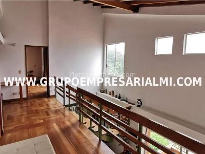Apartamento de 3 alcobas en venta en El Poblado, Medellín, 189 m² · foto 3 de 20