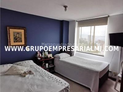 Apartamento de 3 alcobas en venta en El Poblado, Medellín, 189 m² · foto 4 de 20