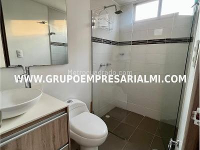 Apartamento de 3 alcobas en venta en Conquistadores, Medellín, 104 m² · foto 6 de 20