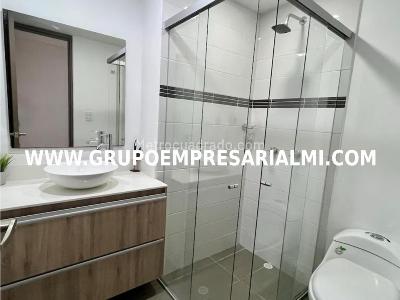 Apartamento de 3 alcobas en venta en Conquistadores, Medellín, 104 m² · foto 15 de 20