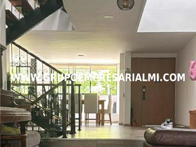 Apartamento de 3 alcobas en venta en Laureles, Medellín, 156 m² · foto 17 de 20