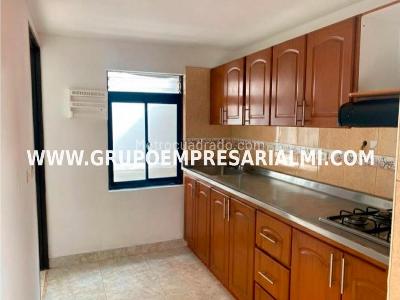 Casa de 3 alcobas en venta en Belen, Medellín, 78 m² · foto 4 de 20