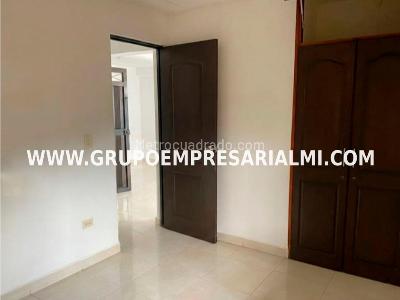 Casa de 3 alcobas en venta en Belen, Medellín, 78 m² · foto 9 de 20