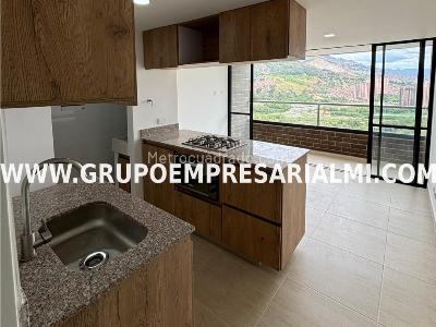 Apartamento de 2 alcobas en venta en Niquia, Bello, 52 m² · foto 3 de 20