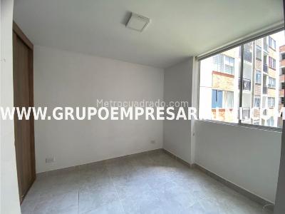 Apartamento de 2 alcobas en venta en La Doctora, Sabaneta, 51 m² · foto 13 de 20