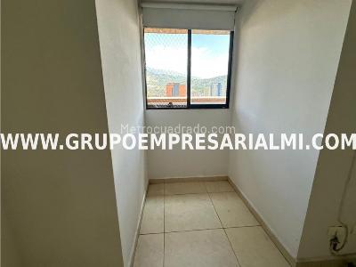 Apartamento en venta en La America, Medellín · foto 13 de 20
