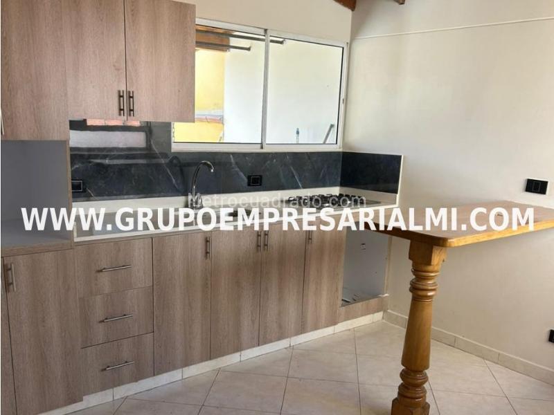 4BR Apartment for Rent in Santa Lucía (4th Floor, No Elevator) - 2