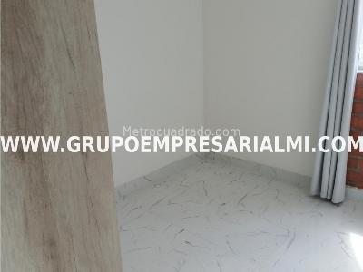 Apartamento de 3 alcobas en venta en La Navarra, Bello, 55 m² · foto 5 de 20