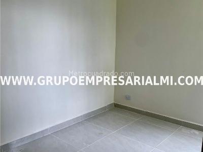 Apartamento en venta en Robledo, Medellín · foto 8 de 20