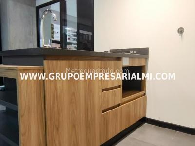 Apartaestudio en arriendo en La Candelaria, Medellín, 65 m² · foto 2 de 20