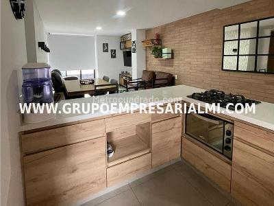 Apartamento de 2 alcobas en venta en Belen, Medellín, 67 m² · foto 2 de 20