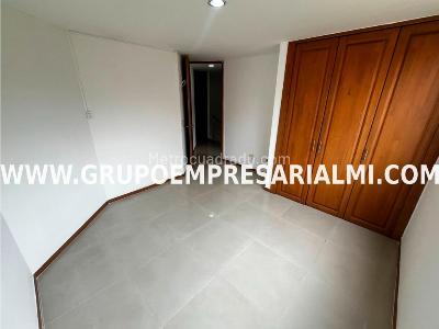 Apartamento de 3 alcobas en venta en Aves Maria, Sabaneta, 114 m² · foto 10 de 20