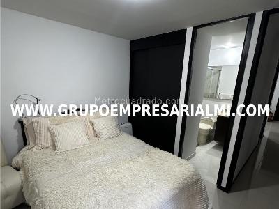 Apartamento en venta en El Poblado, Medellín · foto 2 de 5