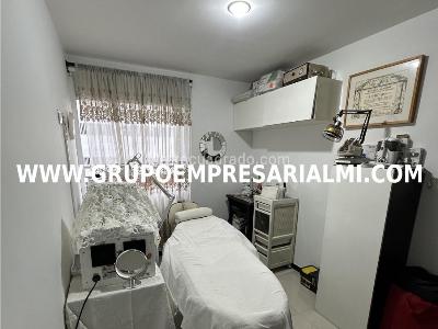 Apartamento en venta en El Poblado, Medellín · foto 4 de 5