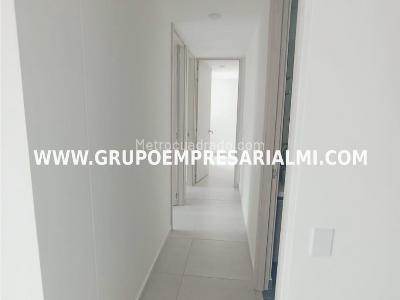 Apartamento en venta en Ditaires, Itagüí · foto 4 de 20