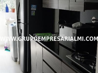 Apartamento de 2 alcobas en venta en Los Alcazares, Sabaneta, 59 m² · foto 10 de 20