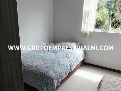 Apartamento de 2 alcobas en venta en Los Alcazares, Sabaneta, 59 m² · foto 15 de 20
