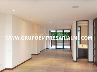 Apartamento de 3 alcobas en arriendo en El Poblado, Medellín, 360 m² · foto 19 de 20