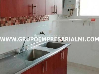 Apartamento en venta en La Pilarica, Medellín · foto 2 de 20