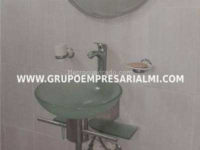 Apartamento en venta en El Poblado, Medellín · foto 17 de 20