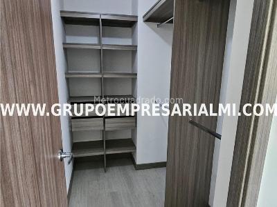 Apartamento de 3 alcobas en venta en San Jose, Sabaneta, 130 m² · foto 13 de 20