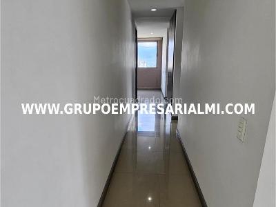 Apartamento de 3 alcobas en venta en San Jose, Sabaneta, 130 m² · foto 20 de 20