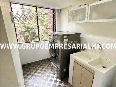 Apartamento de 2 alcobas en venta en El Poblado, Medellín, 112 m² · foto 10 de 20