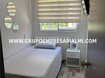 Apartamento de 3 alcobas en venta en Los Alcazares, Sabaneta, 65 m² · foto 7 de 20