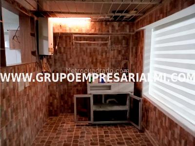 Casa de 4 alcobas en venta en Castilla, Medellín, 58 m² · foto 12 de 20