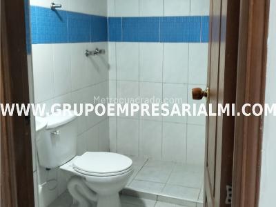 Casa de 4 alcobas en venta en Castilla, Medellín, 58 m² · foto 13 de 20