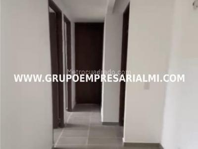 Apartamento de 3 alcobas en venta en Bucaros, Bello, 60 m² · foto 6 de 20