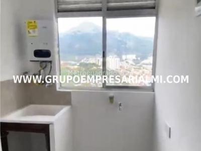 Apartamento de 3 alcobas en venta en Bucaros, Bello, 60 m² · foto 11 de 20