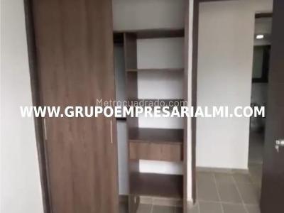 Apartamento de 3 alcobas en venta en Bucaros, Bello, 60 m² · foto 20 de 20