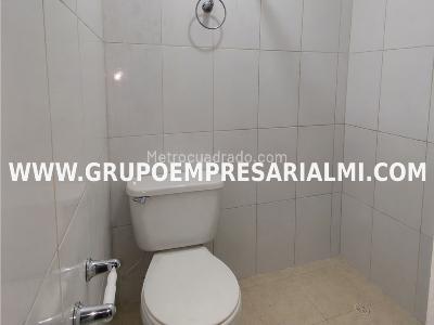 Apartamento de 3 alcobas en venta en Manrique, Medellín, 67 m² · foto 11 de 20