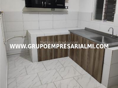 Apartamento de 3 alcobas en venta en Manrique, Medellín, 67 m² · foto 12 de 20