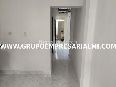 Apartamento de 3 alcobas en venta en Manrique, Medellín, 67 m² · foto 3 de 20