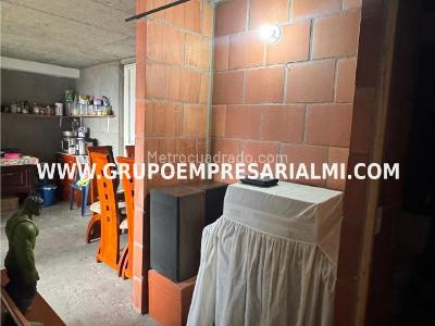 Apartamento de 3 alcobas en venta en Niquia, Bello, 55 m² · foto 4 de 20