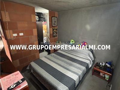 Apartamento de 3 alcobas en venta en Niquia, Bello, 55 m² · foto 17 de 20