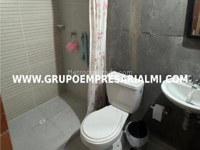 Apartamento de 3 alcobas en venta en Niquia, Bello, 55 m² · foto 19 de 20