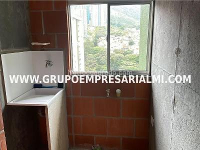 Apartamento de 3 alcobas en venta en Santa Ana, Bello, 48 m² · foto 7 de 20