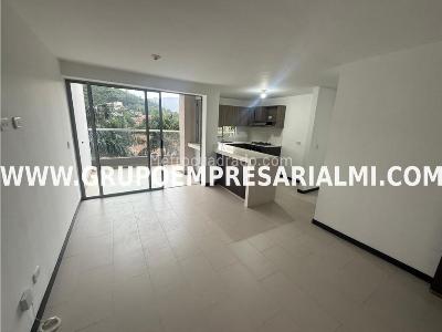 Apartamento de 3 alcobas en arriendo en San German, Medellín, 70 m² · foto 2 de 20