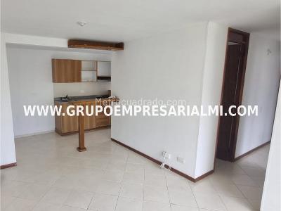 Apartamento en arriendo en Los Colores, Medellín · foto 2 de 20
