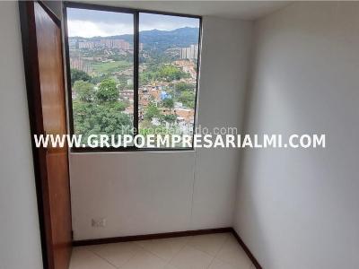 Apartamento en arriendo en Los Colores, Medellín · foto 7 de 20