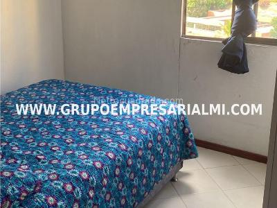 Apartamento en arriendo en Los Colores, Medellín · foto 9 de 20