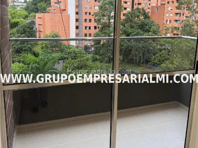 Apartamento de 3 alcobas en venta en La Doctora, Sabaneta, 62 m² · foto 16 de 20