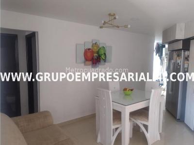 Apartamento de 3 alcobas en venta en Santa Ana, Bello, 65 m² · foto 2 de 20