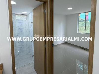 Apartamento en venta en Robledo, Medellín · foto 3 de 20