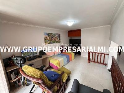 Apartamento de 5 alcobas en venta en Laureles, Medellín, 279 m² · foto 7 de 20