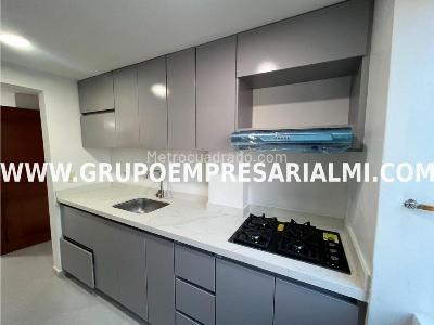 Apartamento de 2 alcobas en arriendo en Laureles, Medellín, 60 m² · foto 3 de 20