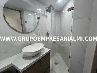 Apartamento de 2 alcobas en arriendo en Laureles, Medellín, 60 m² · foto 15 de 20